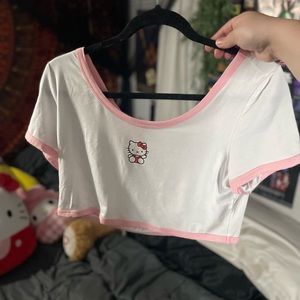 Hello kitty cropped tee
